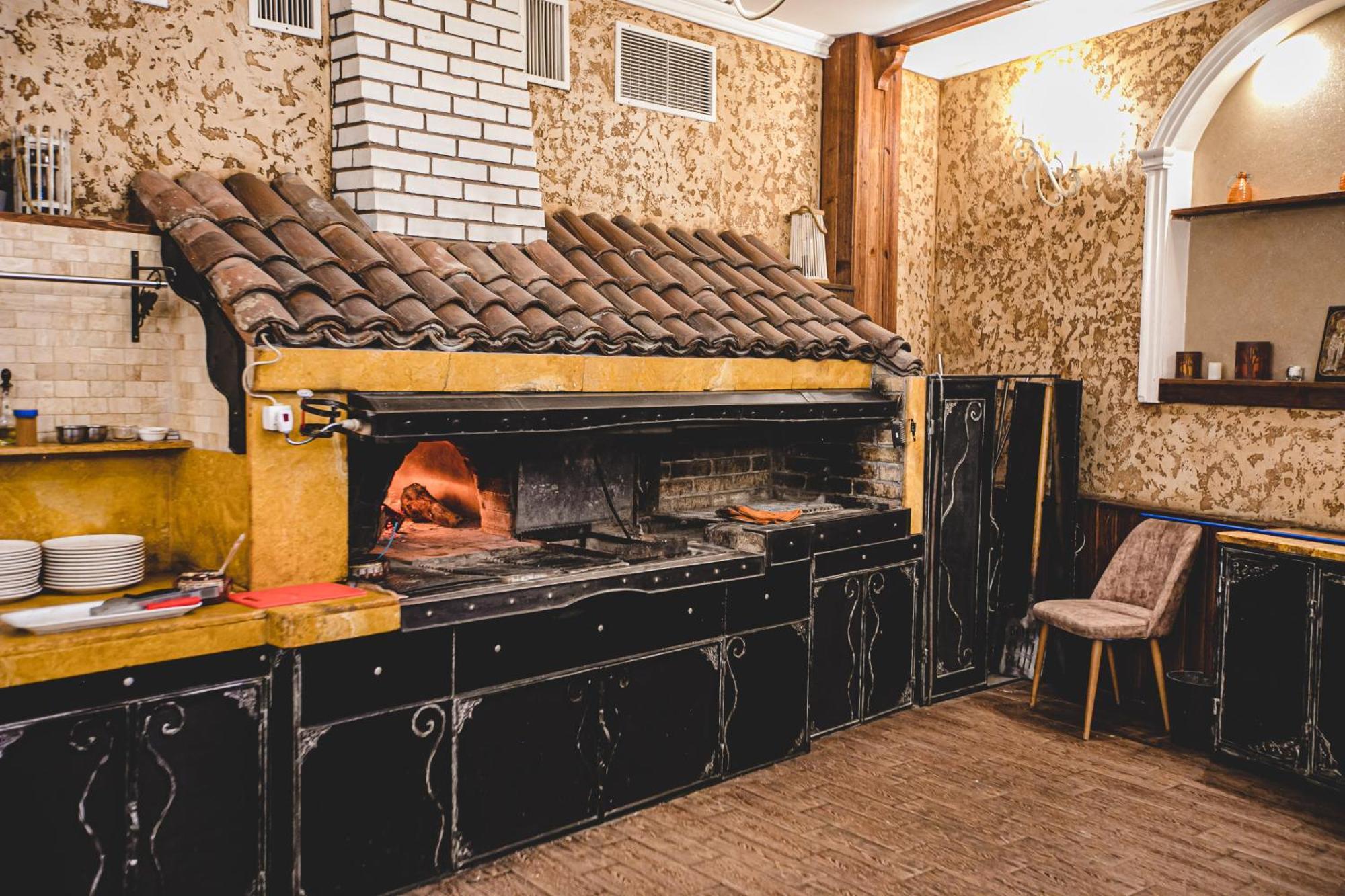Rodopi Hotel Haskovo Extérieur photo