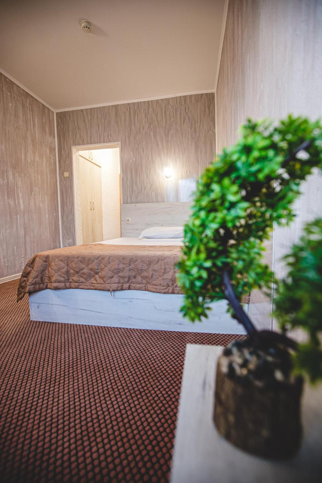 Rodopi Hotel Haskovo Extérieur photo