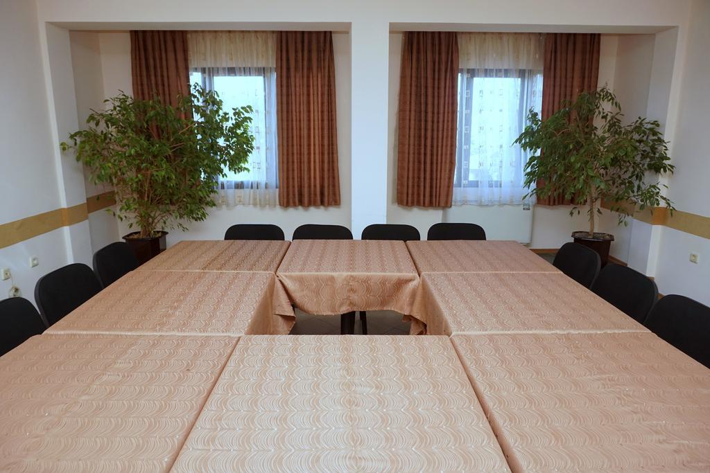 Rodopi Hotel Haskovo Extérieur photo