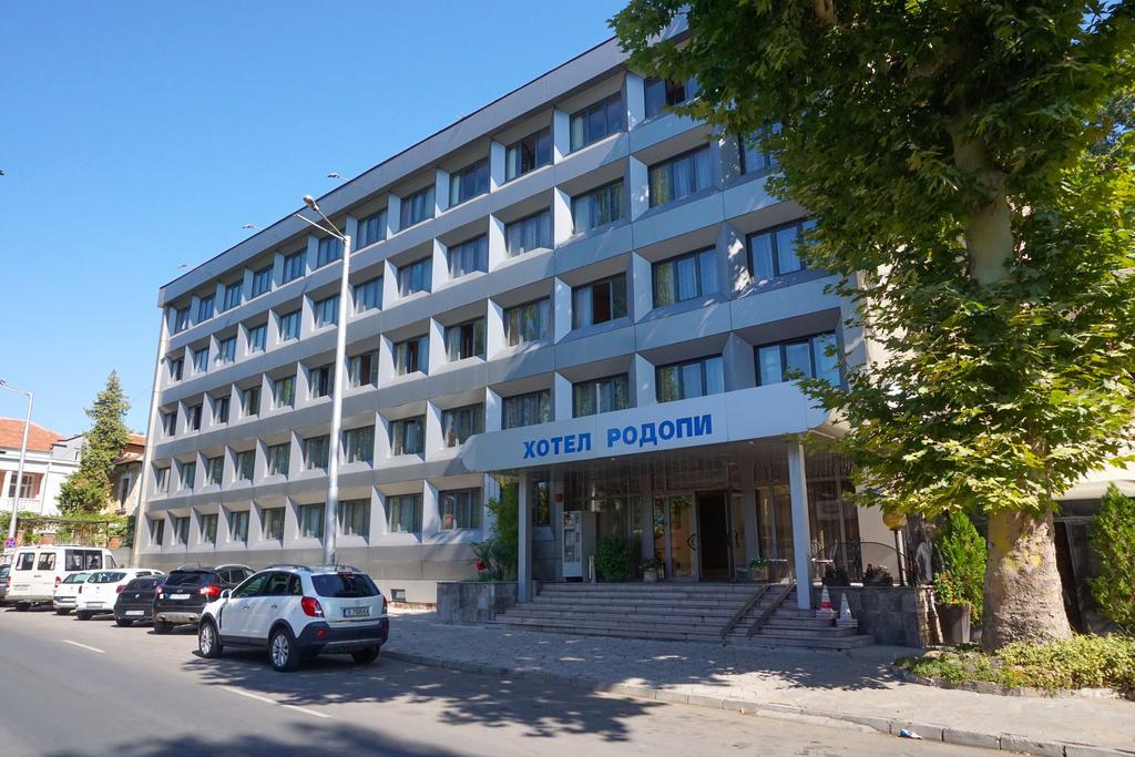 Rodopi Hotel Haskovo Extérieur photo
