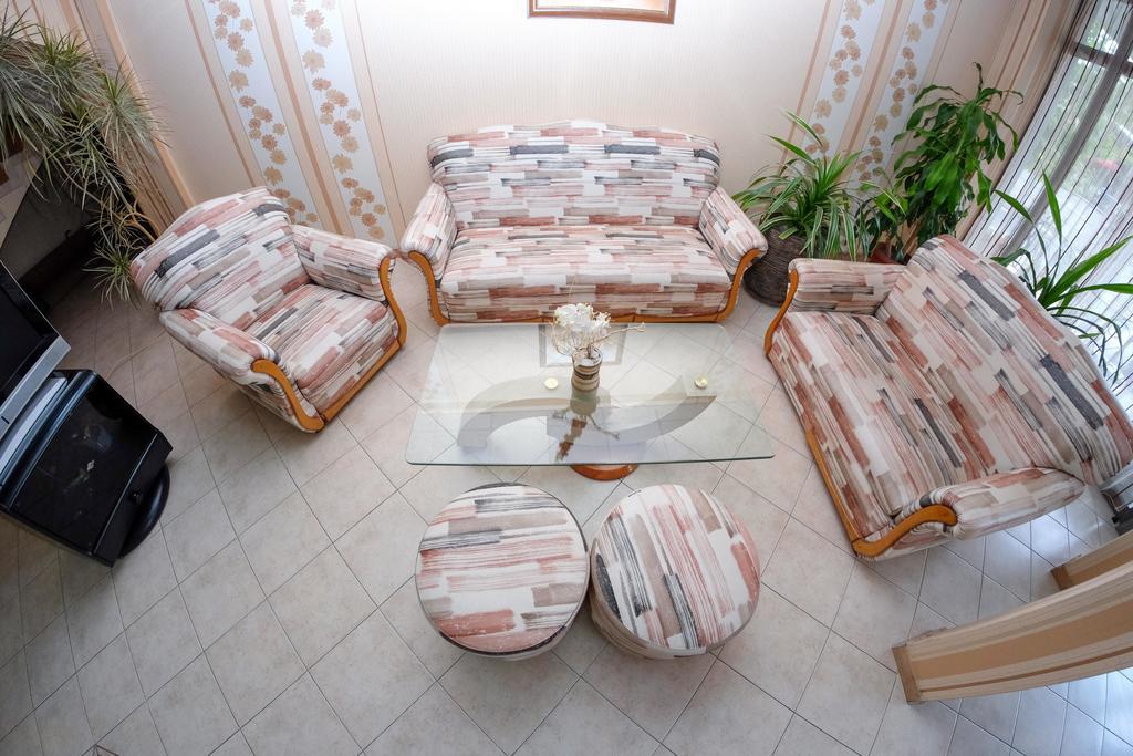 Rodopi Hotel Haskovo Extérieur photo