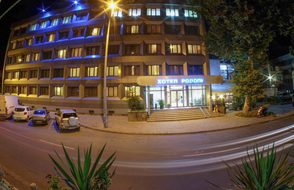 Rodopi Hotel Haskovo Extérieur photo